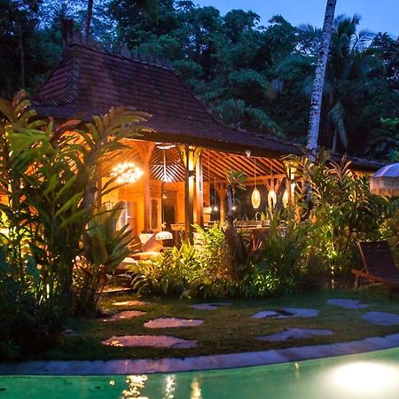 Villa Mahadevi Jungle Retreat Joglo 1 Ubud Dış mekan fotoğraf